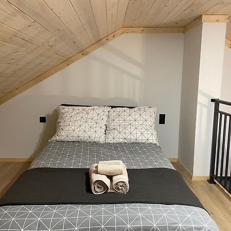 Lovelas - Apartamenty Smerek Eksteriør bilde