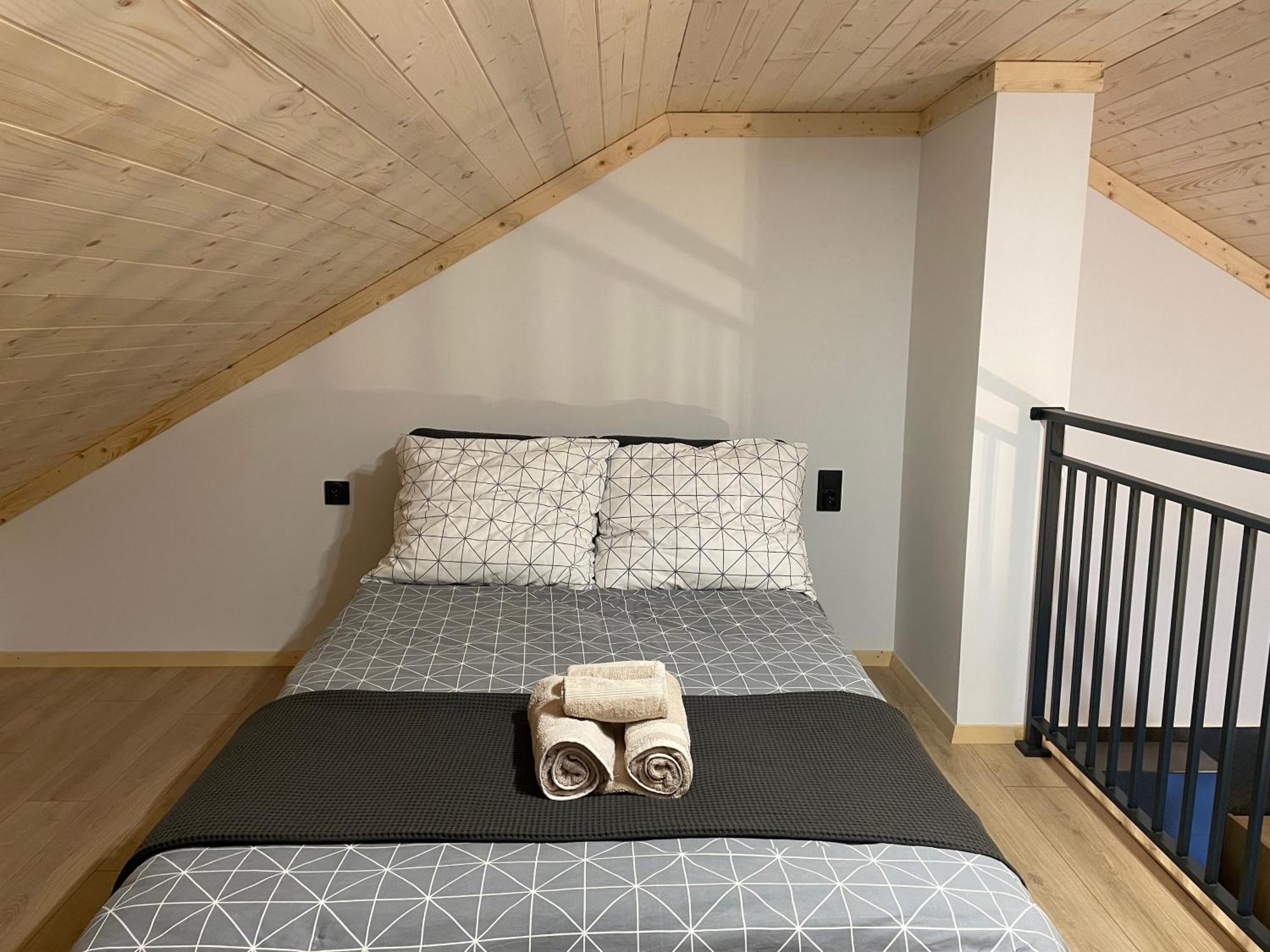 Lovelas - Apartamenty Smerek Eksteriør bilde